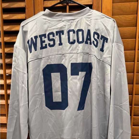 Gray Long Sleeve v-neck “ west coast”  jersey!  but womens sizing -see photos! - Picture 2 of 9